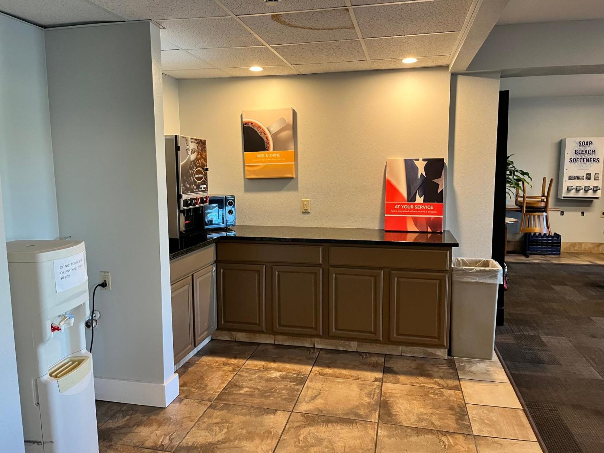 Studio 6 Suites Springfield, Oh Buitenkant foto